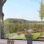 Domein Hellebeuk Met Uitzicht! Valkenburg/klimmen