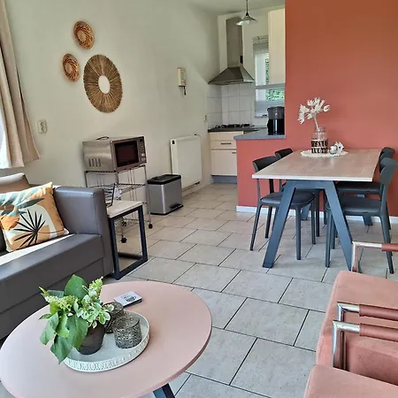 Casa de Férias Domein Hellebeuk Met Uitzicht! Valkenburg/klimmen *